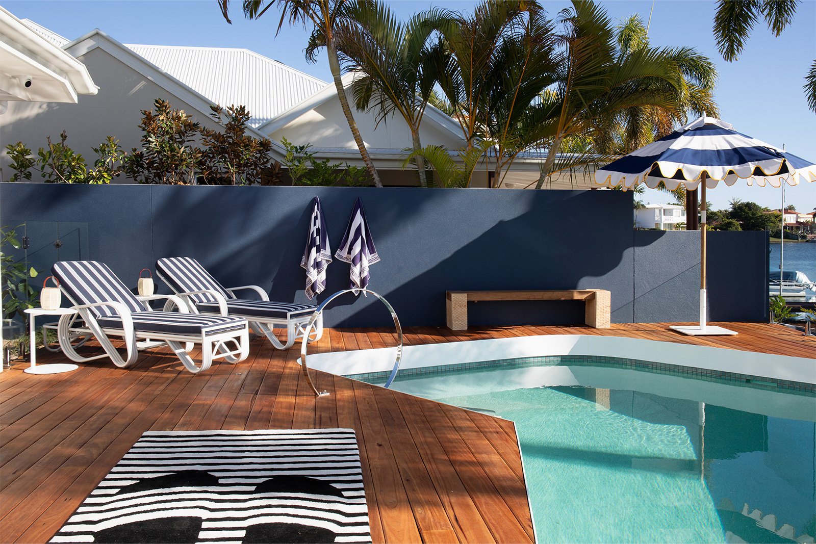 di henshall pretzel sunlounger