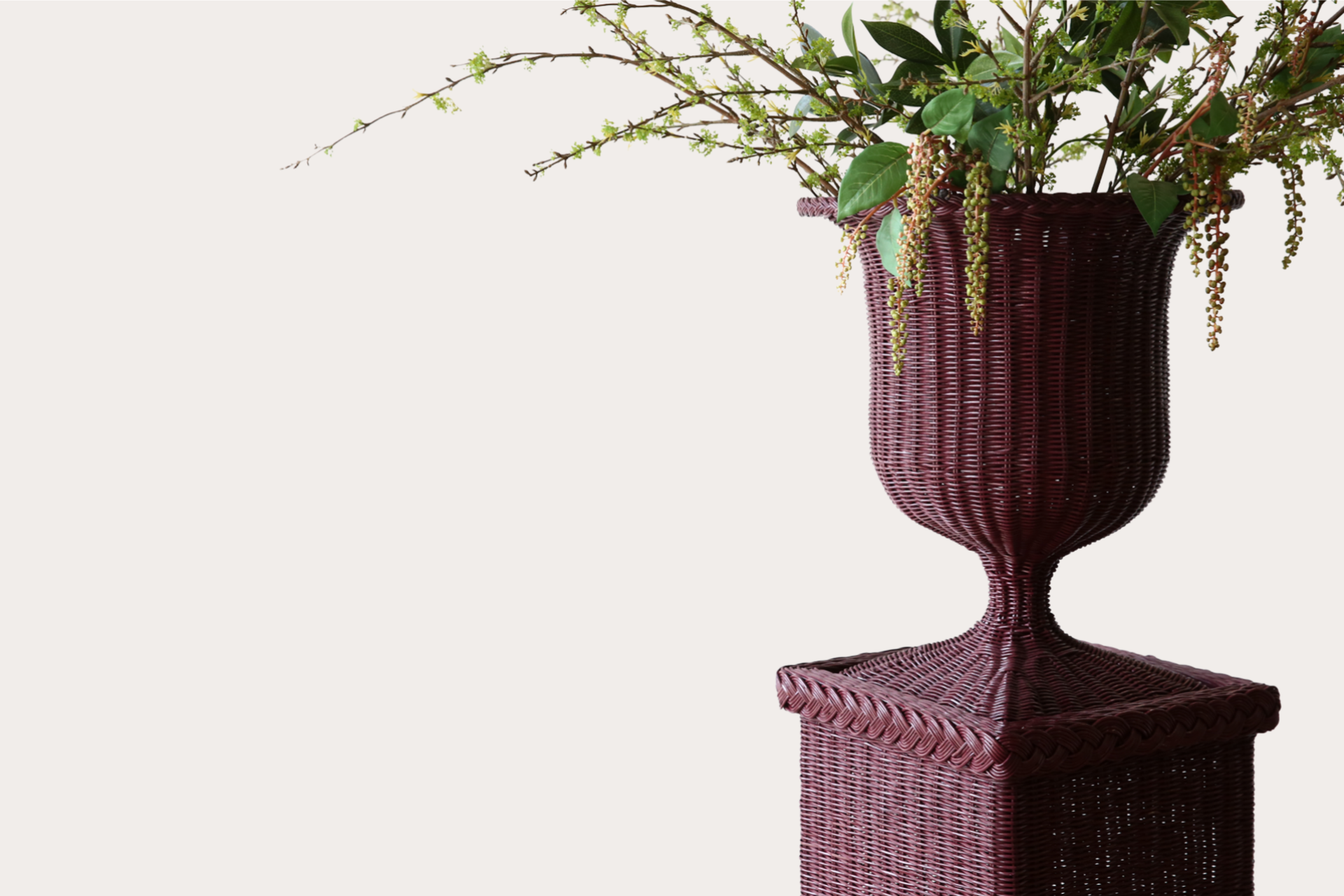 Arbour Pedestal with Urn – Marrakesh | Wicker & Rattan Decor