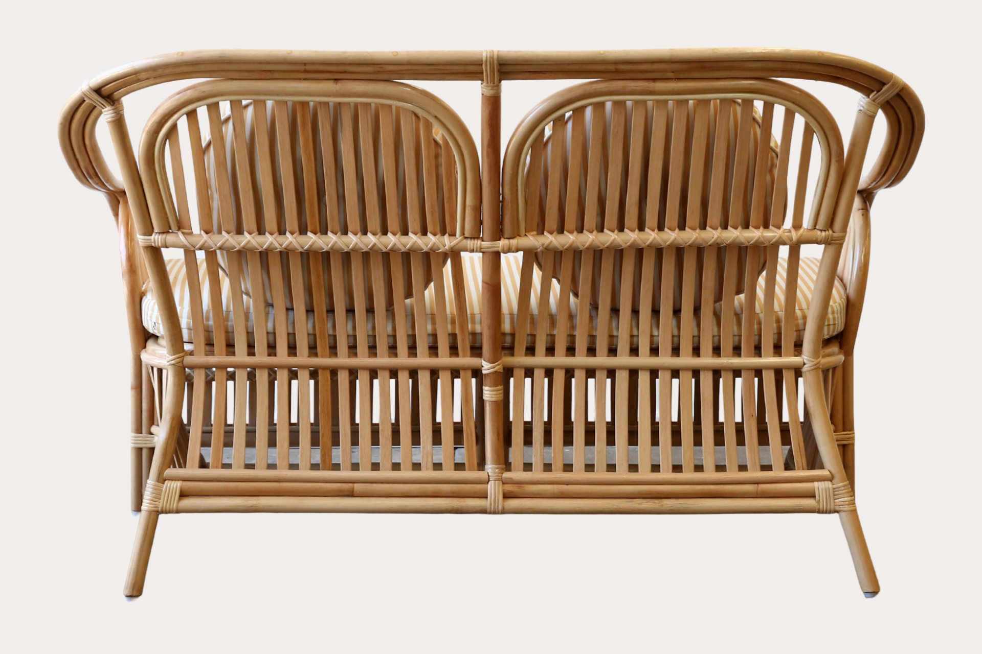 Brookhaven Carver. 120cm Seat. Natural