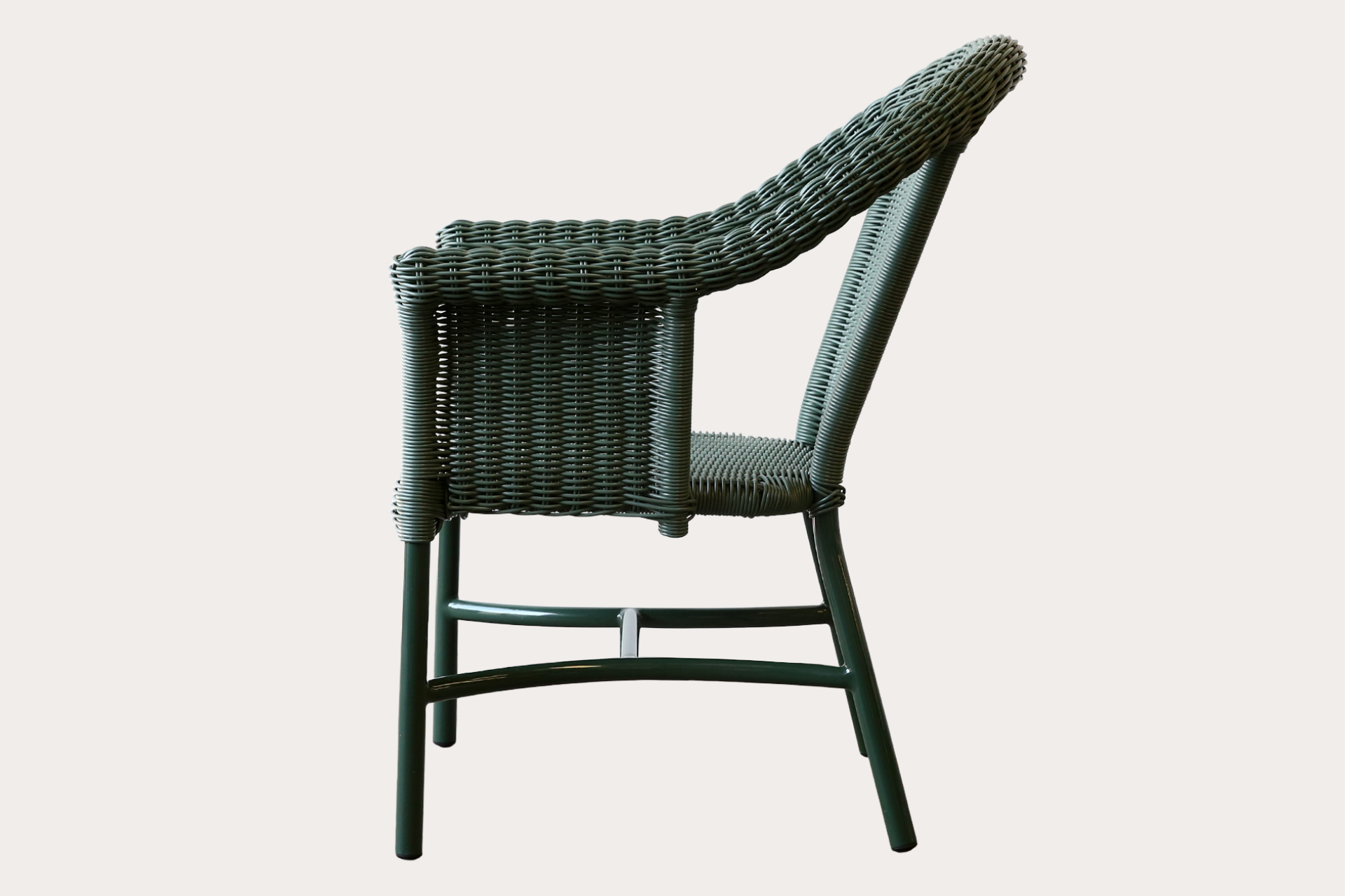 Cabana Outdoor Carver. Wilderness