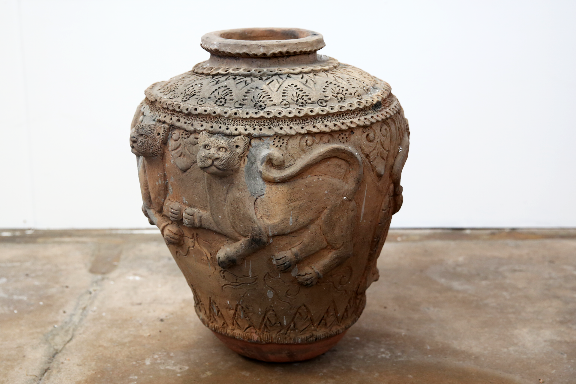 Antique Sitiwinangun pottery #1