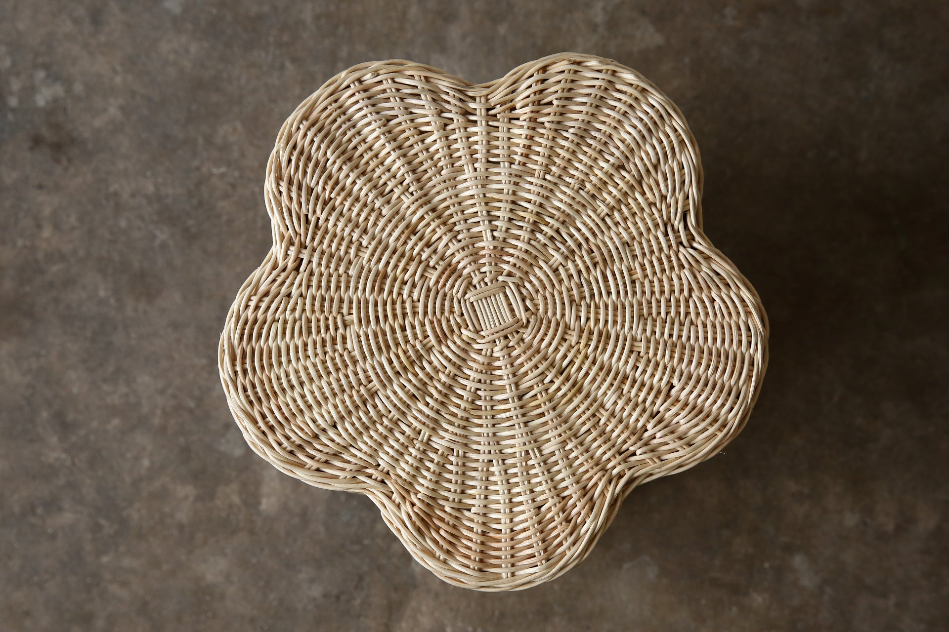 Fern Court Planter Table