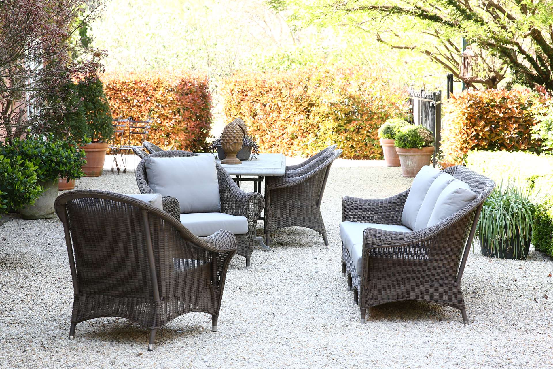 Hampshire Outdoor Wicker Armchair. Mocha Creme