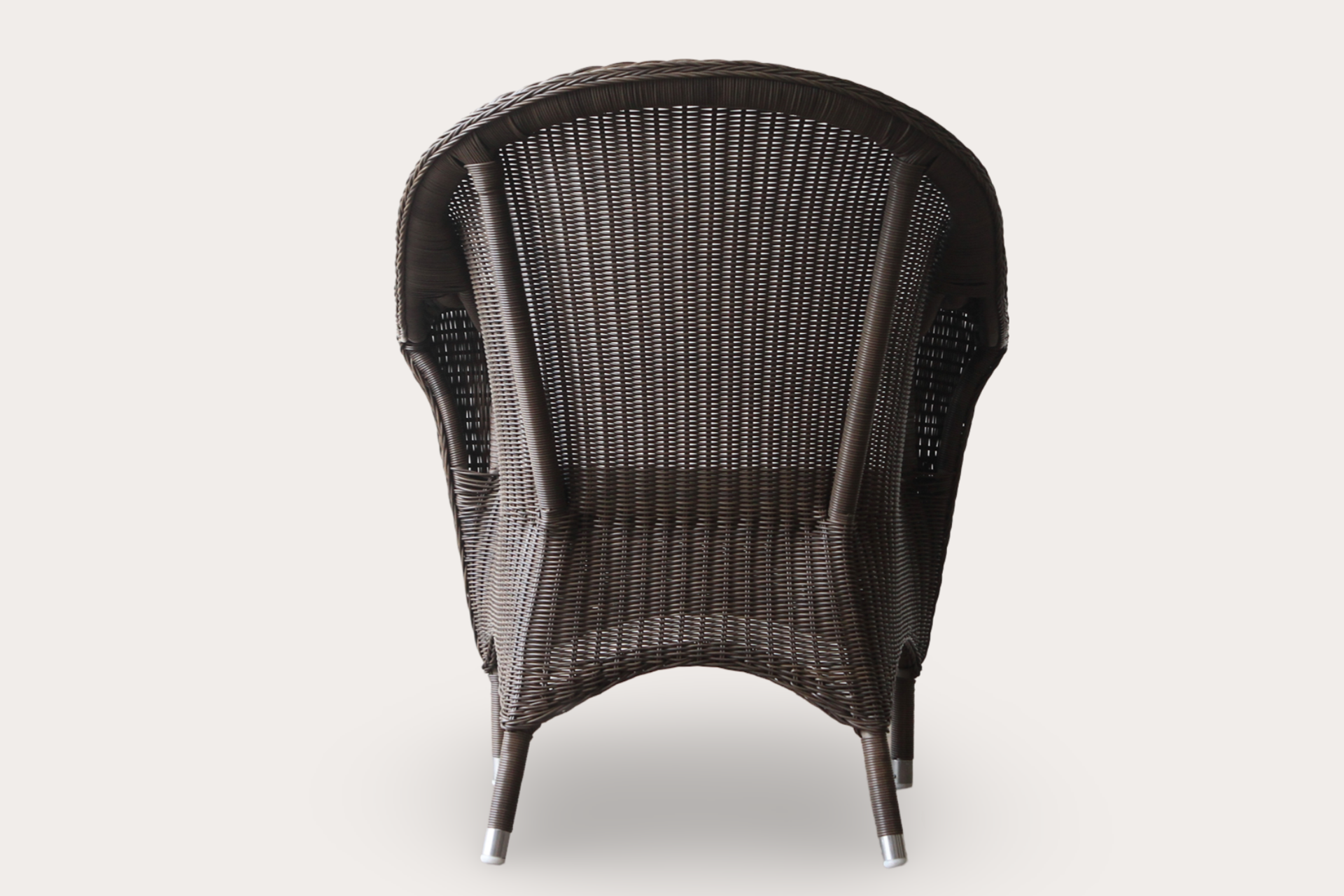 Hampshire Outdoor Wicker Carver. Mocha Creme