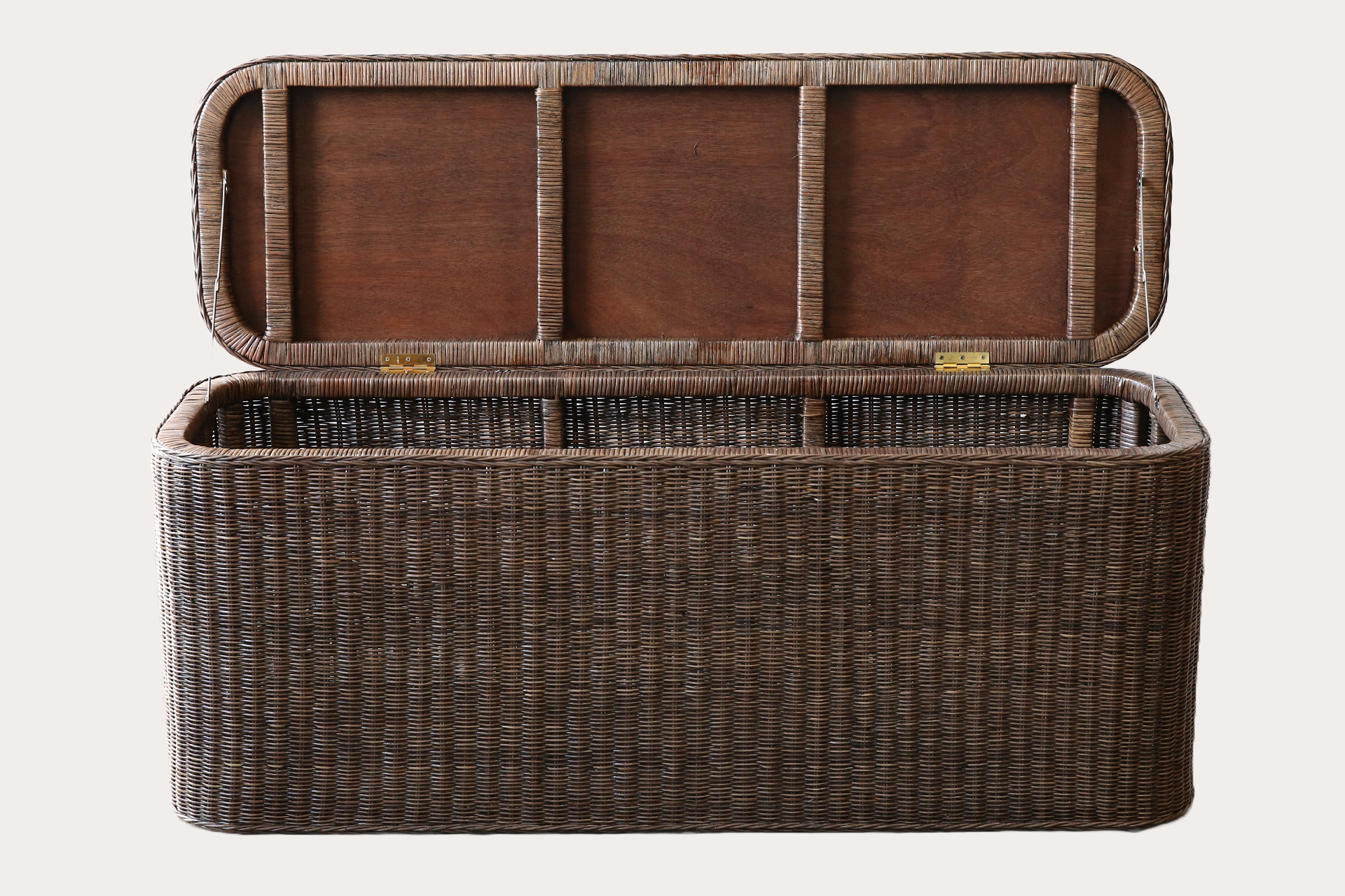 Hartley Wicker Trunk. Brown Wash