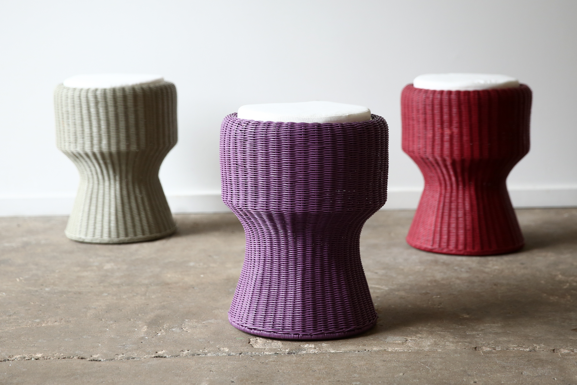 Juttu Stool by Eero Aarnio for Artek