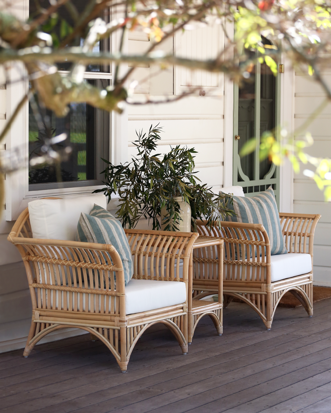 AW23 Armchair. Natural
