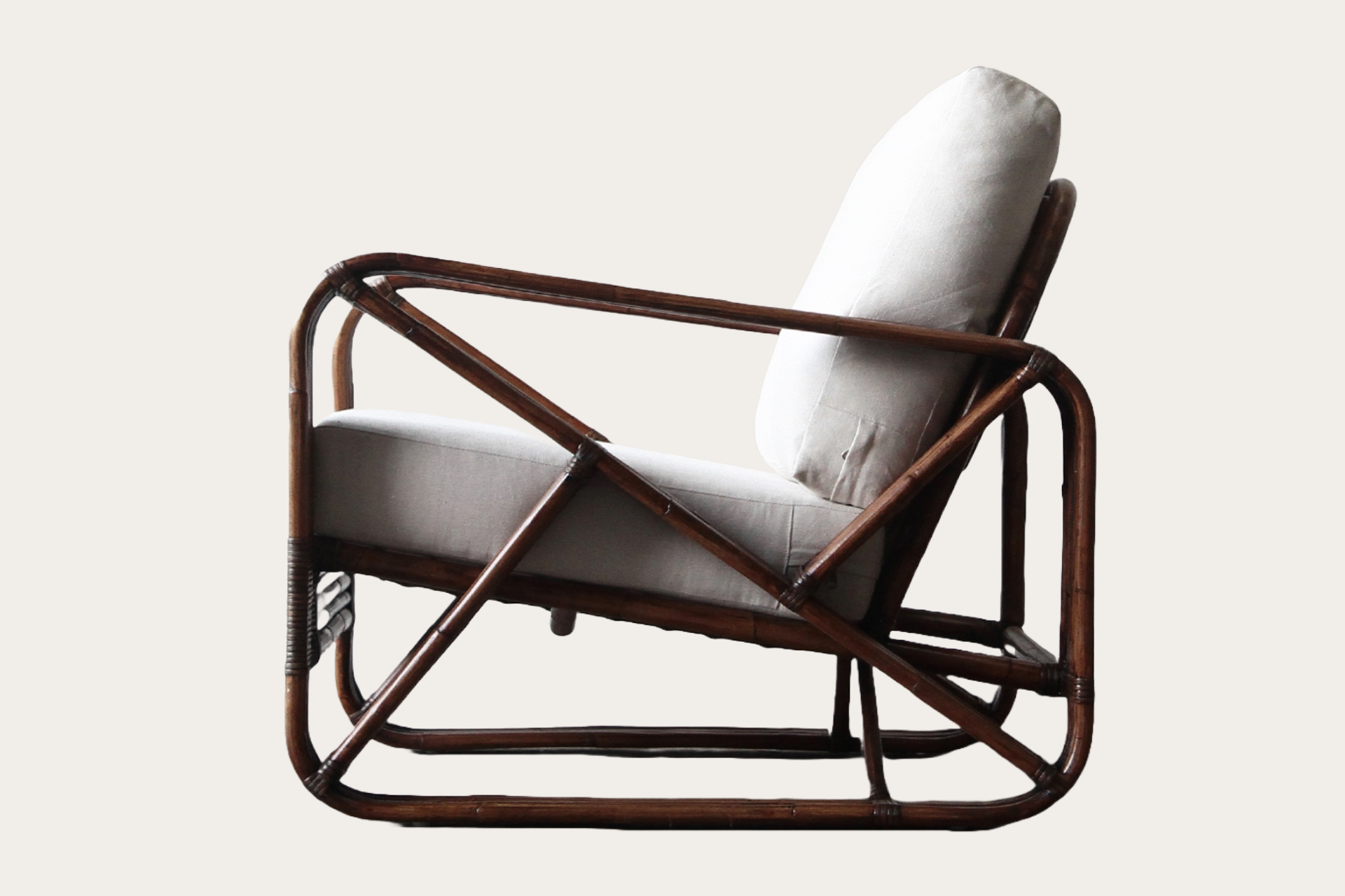 Style 473 Armchair