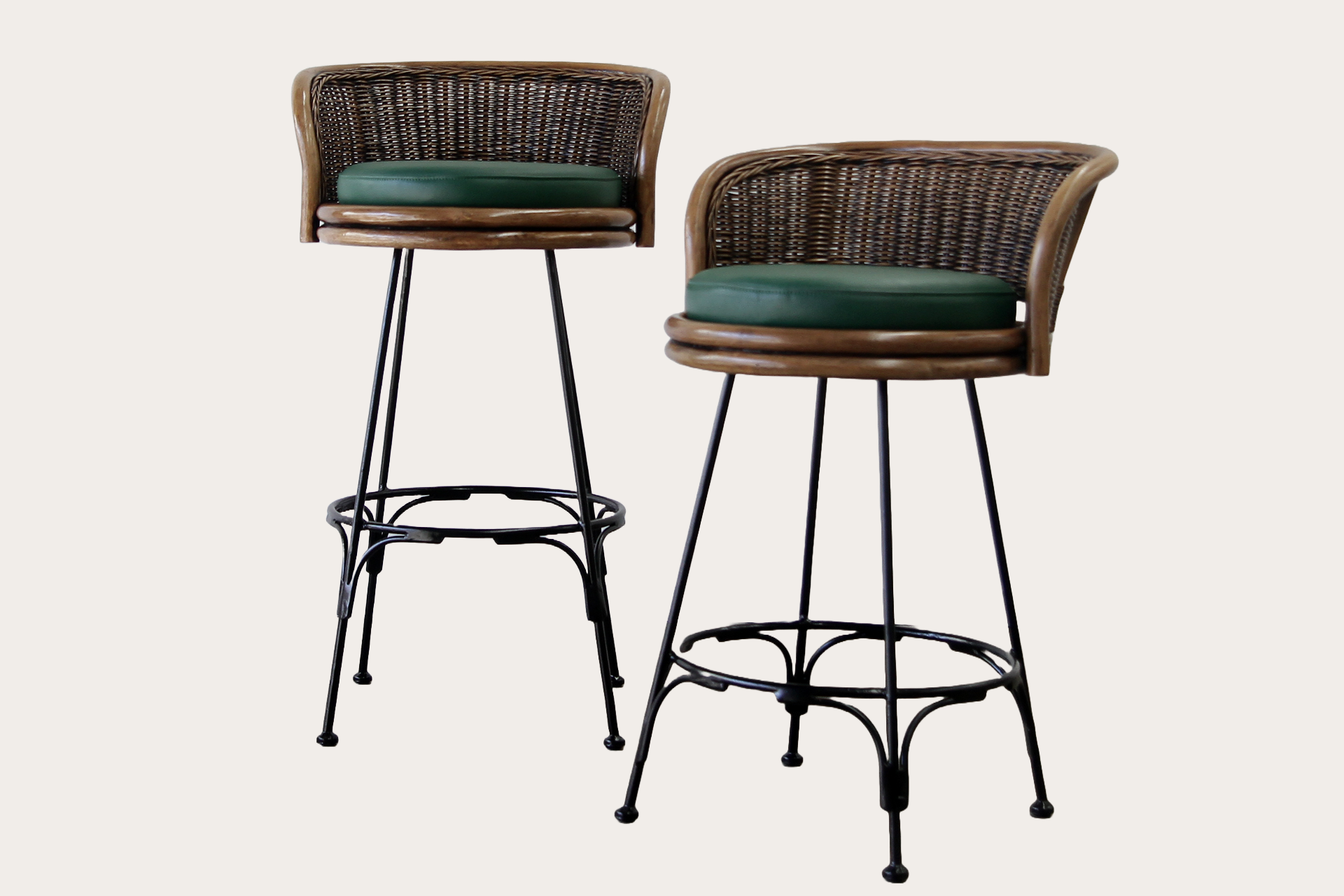 Sake Barstool Black Legs