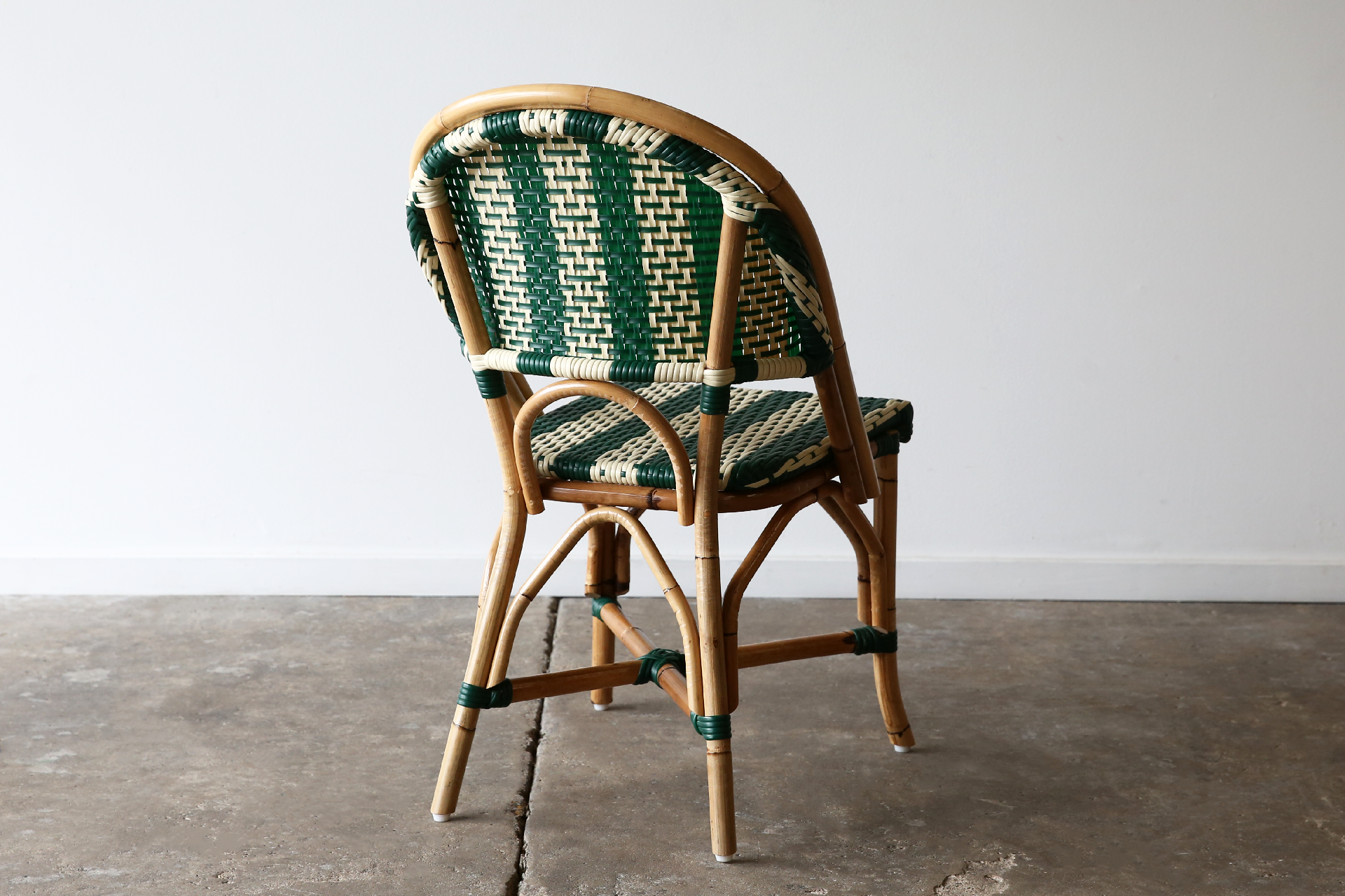 Side Walk Chair - Paw Paw & Ringlet