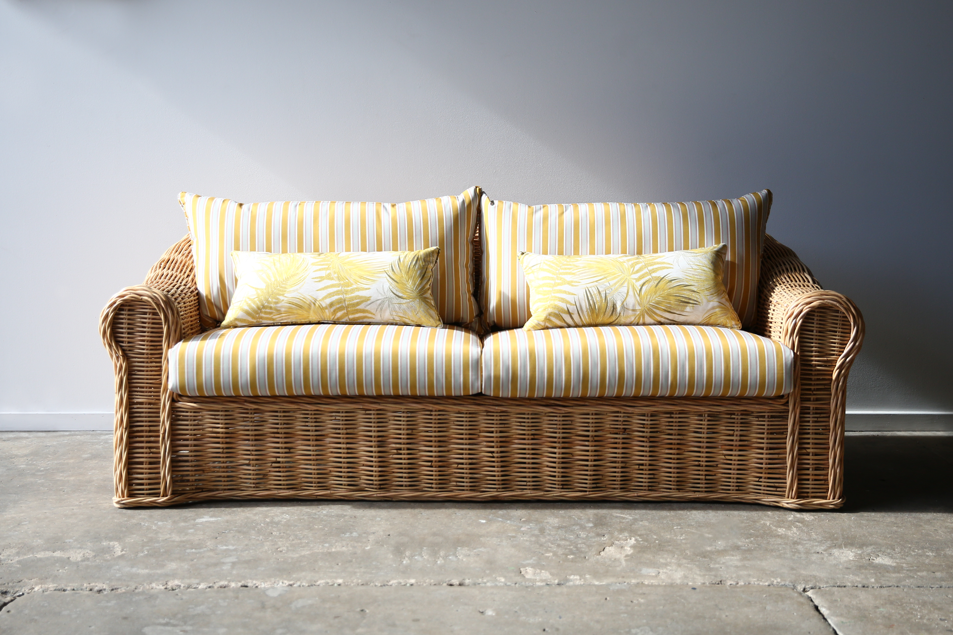 Vogue 3 Seater Club Lounge - Natural