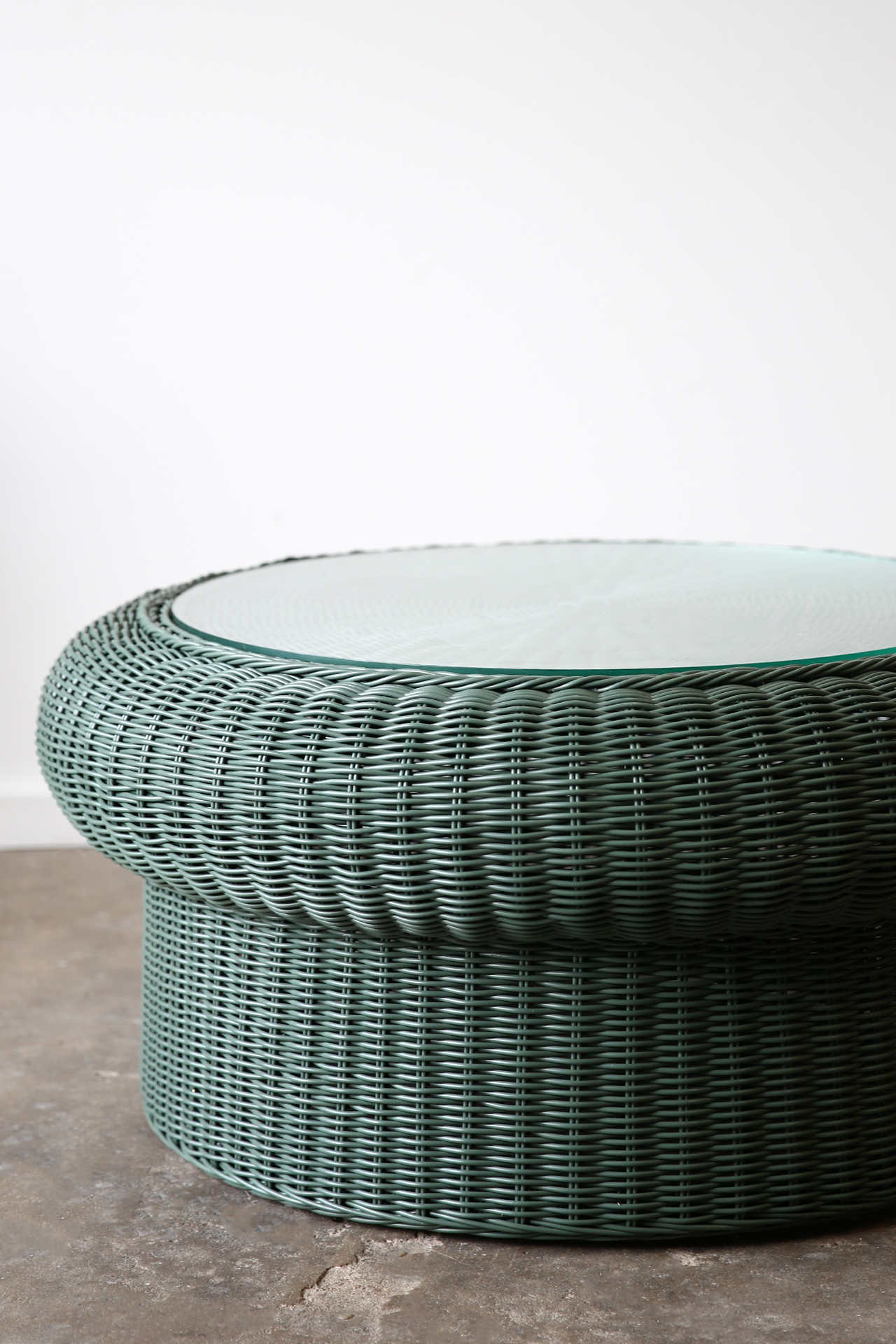 Vogue Outdoor Coffee Table. Wilderness