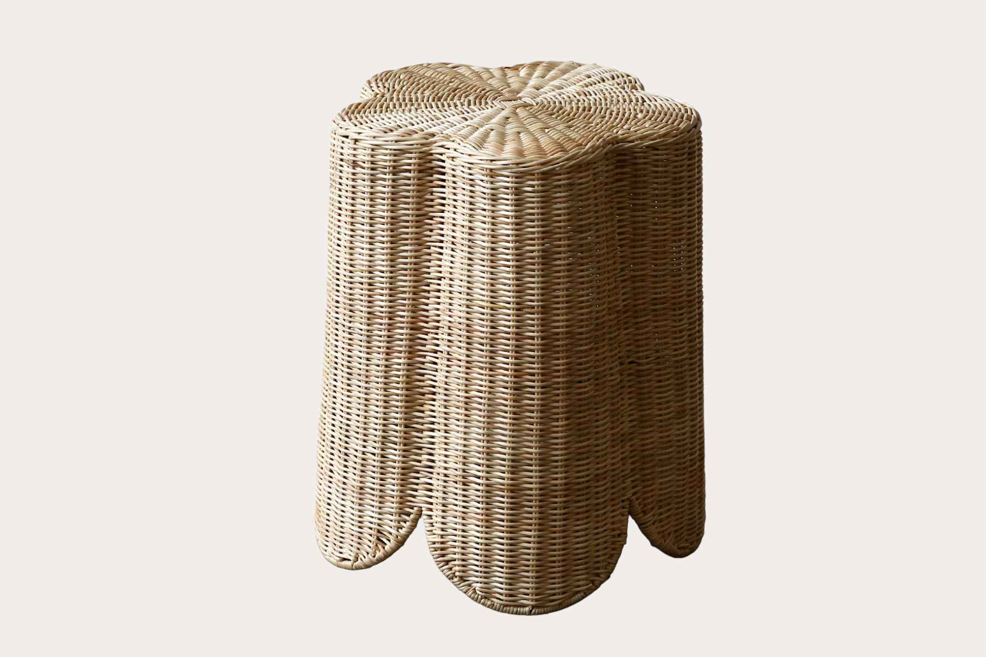 Fern Court Planter Table