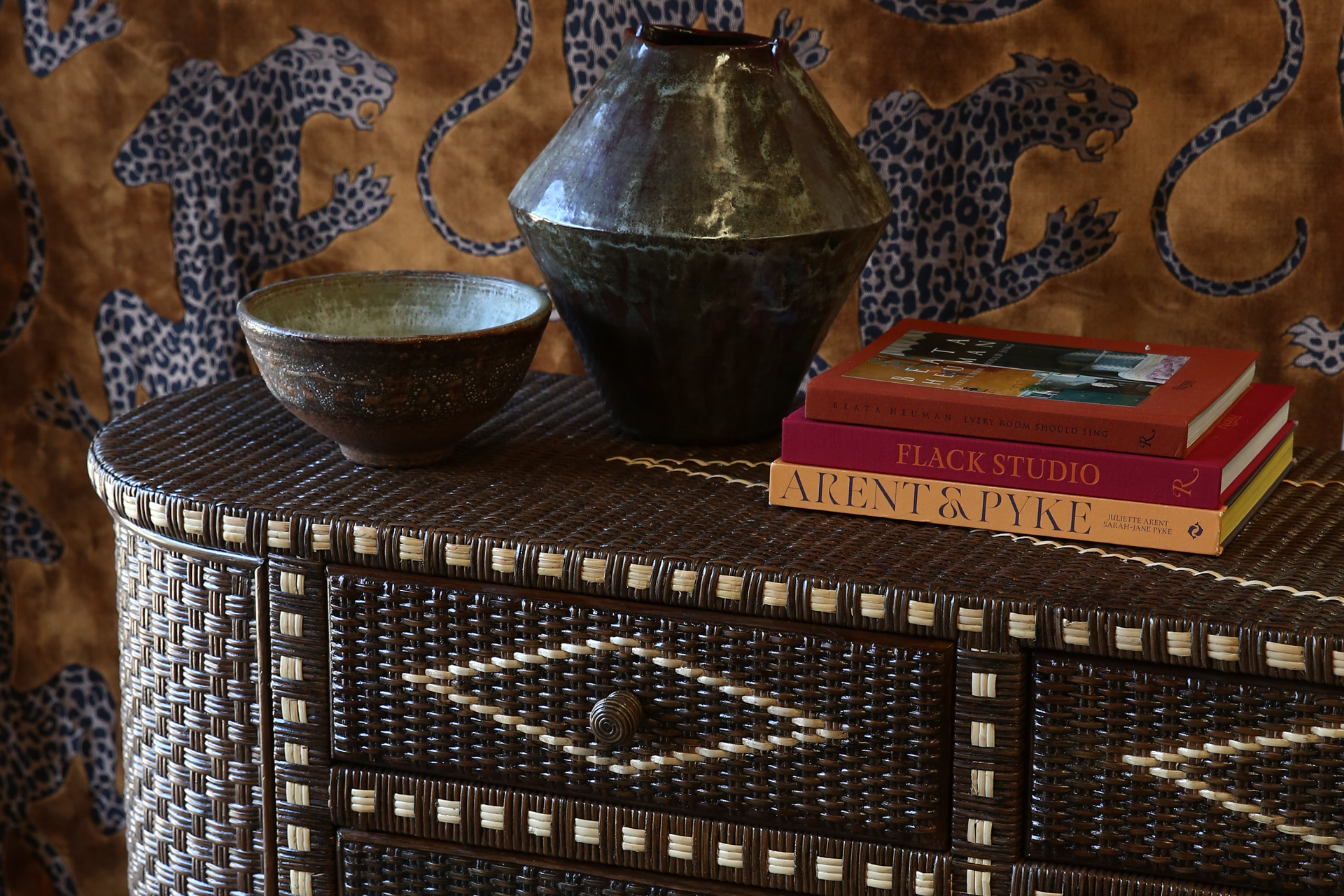 Larino 3 drawer / 3 door - Saddle & Straw