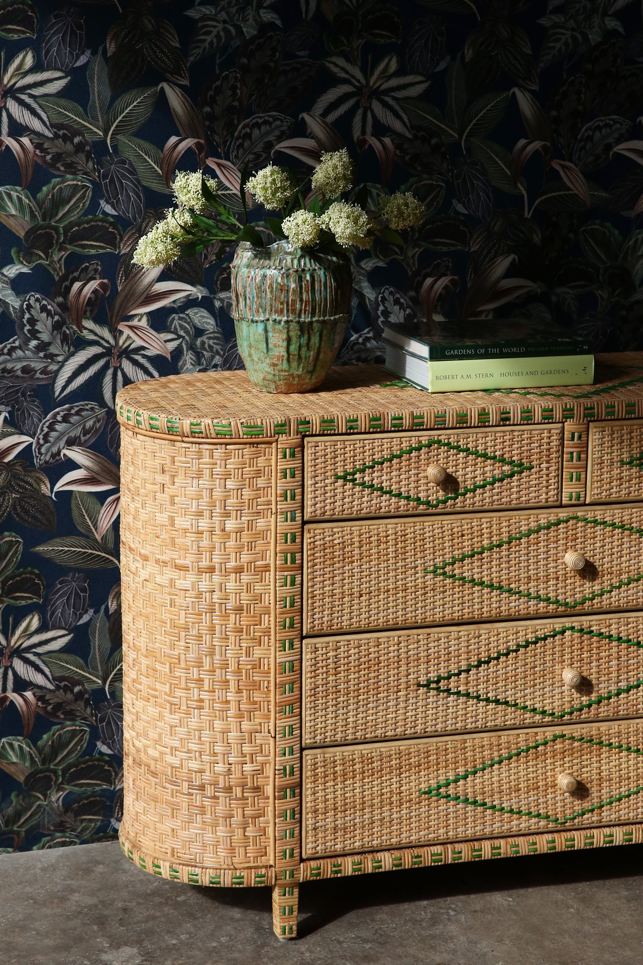 Larino 5 drawer chest