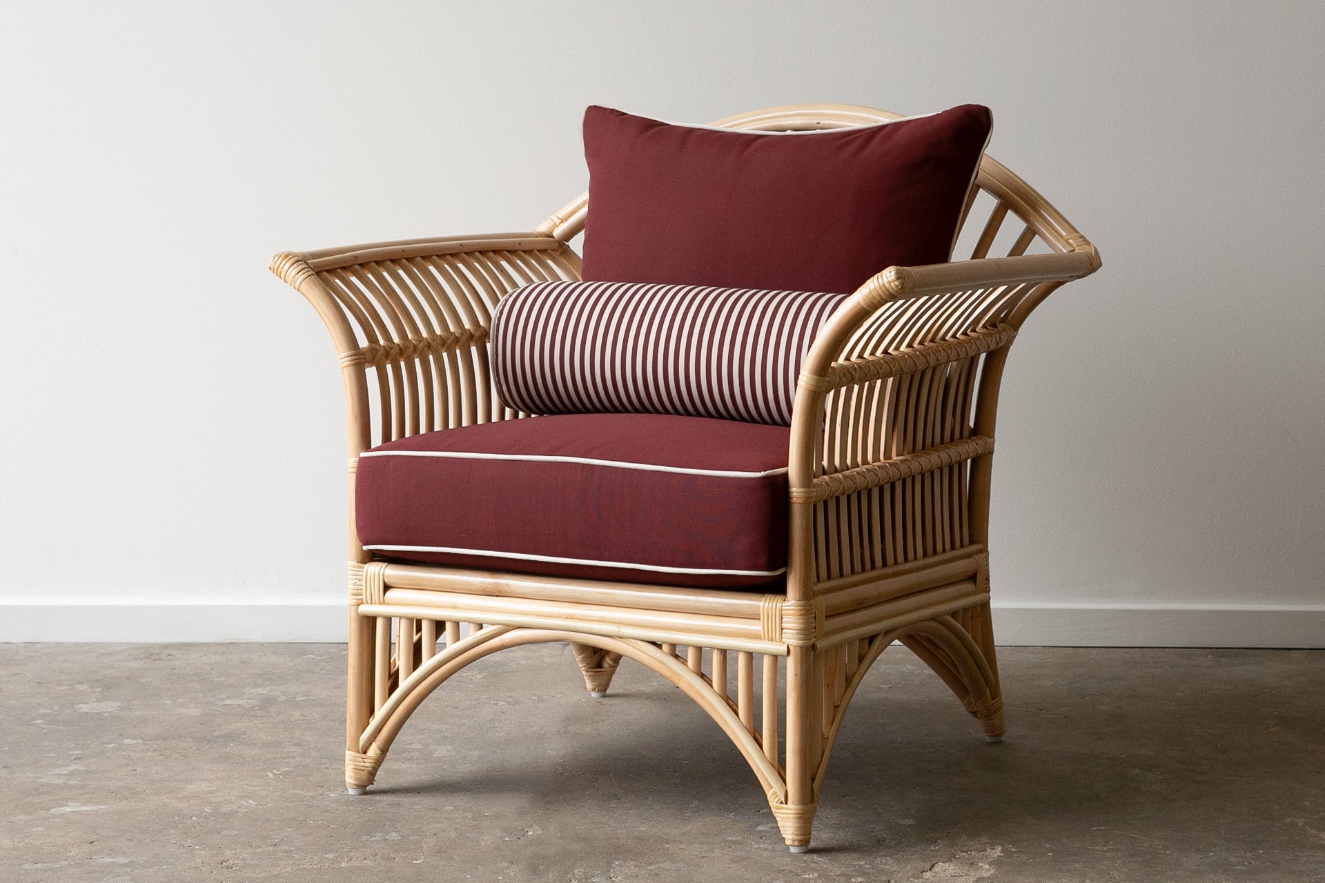 AW23 Armchair. Natural